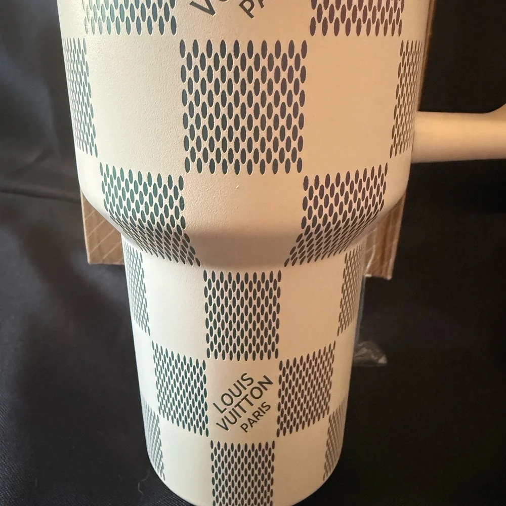 New Stanley 40oz Cream Laser LEngravedV Checkered Tumbler with Handle Straw - Picture 3 of 8